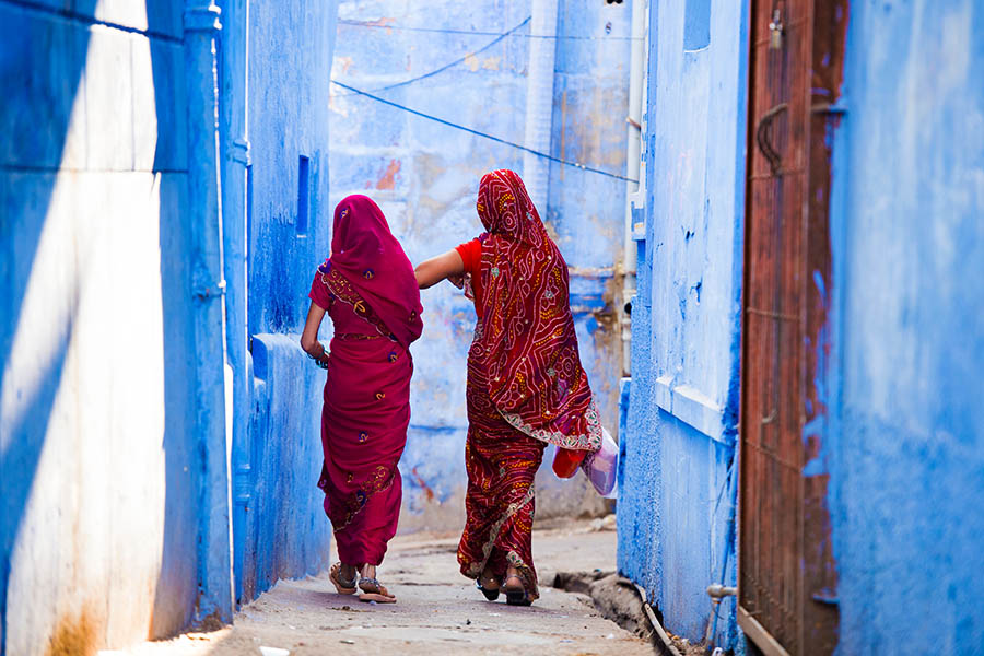 Women walking in the Blue City of Jodhpur | Travel Nation