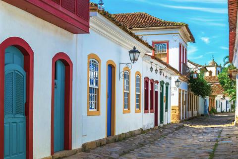 Explore the colourful streets of Paraty | Travel Nation