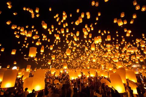 Floating lanterns, Northern Thailand