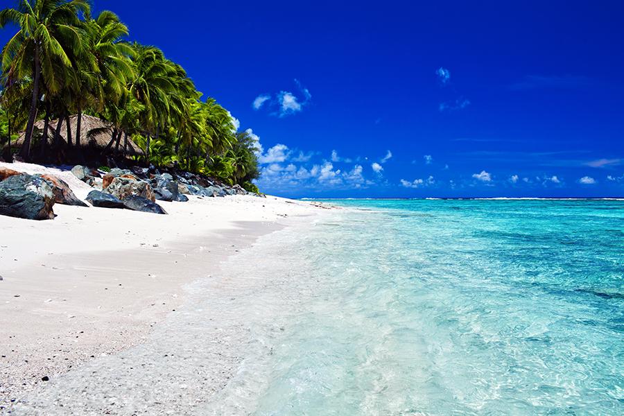 White sand beach, Cook islands | Cook Islands Travel Guide