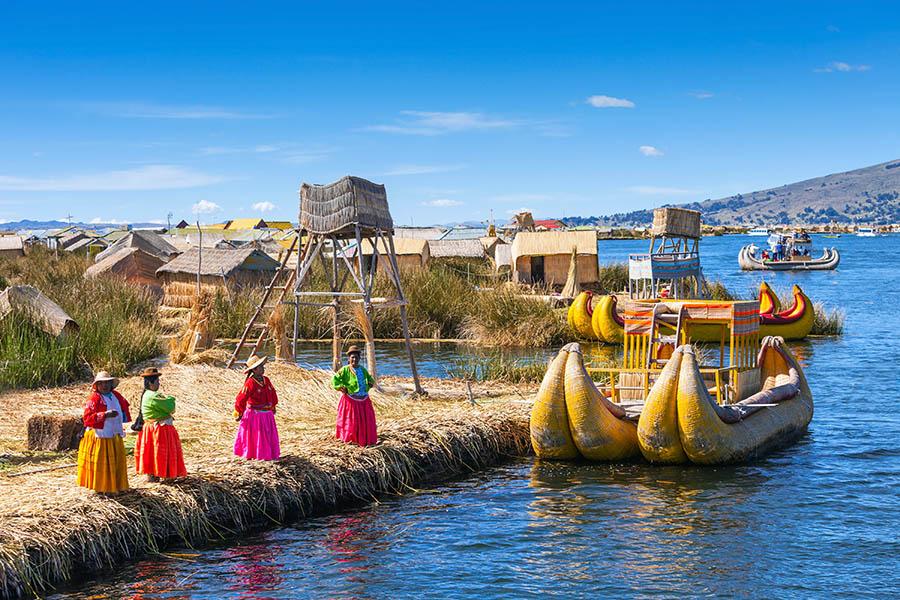 Be sure to visit the Uros people onthe floating islands of Lake Titicaca